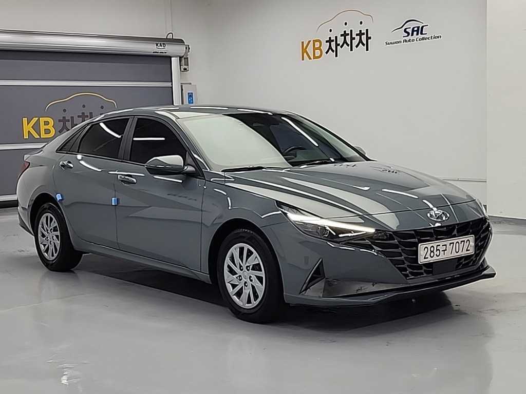 HYUNDAI Avante - Vista 4