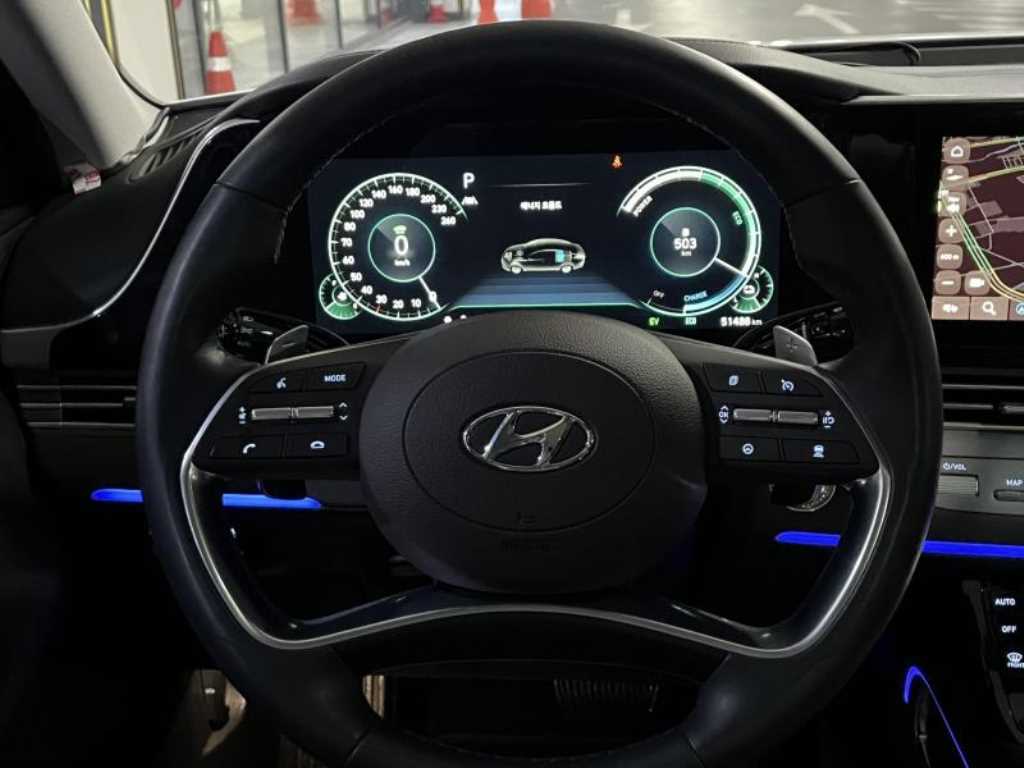 HYUNDAI Grandeur - Vista 11