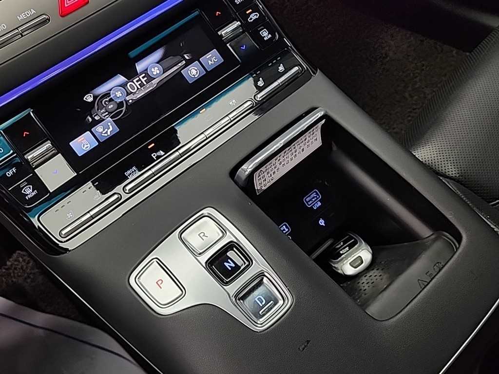 HYUNDAI Grandeur - Vista 8