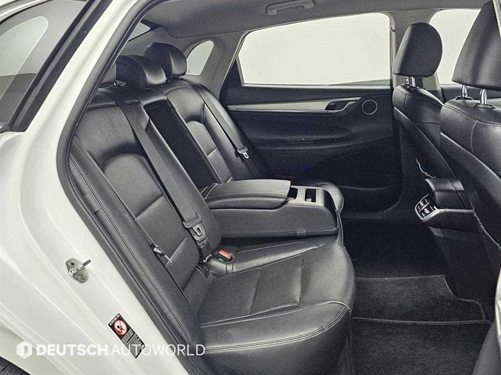 HYUNDAI Grandeur - Vista 12