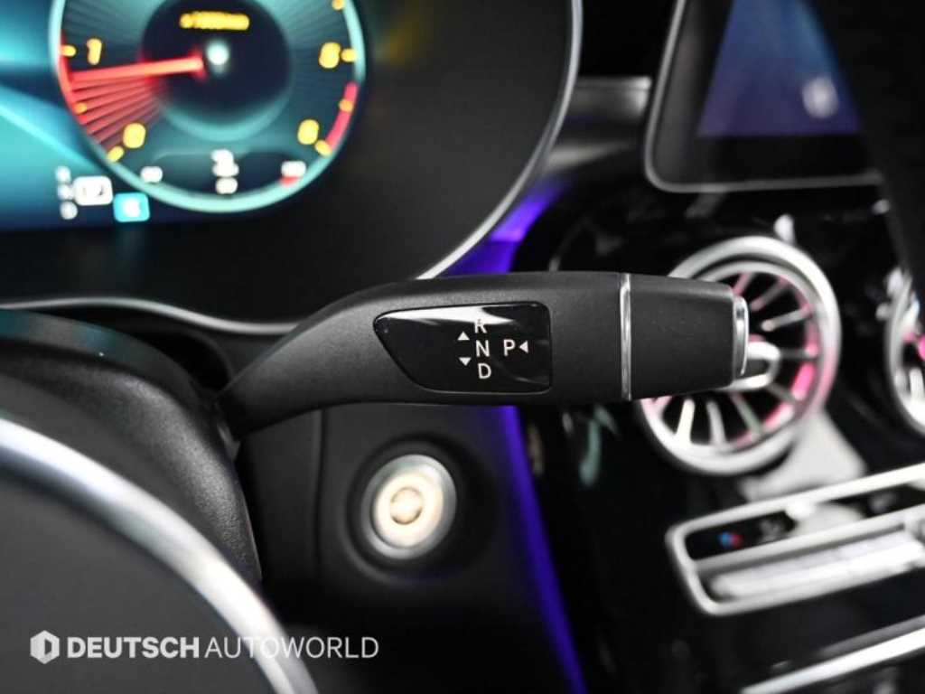 Mercedes Benz GLC Class - Vista 9