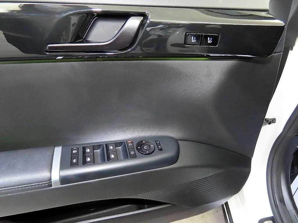 HYUNDAI Grandeur - Vista 12