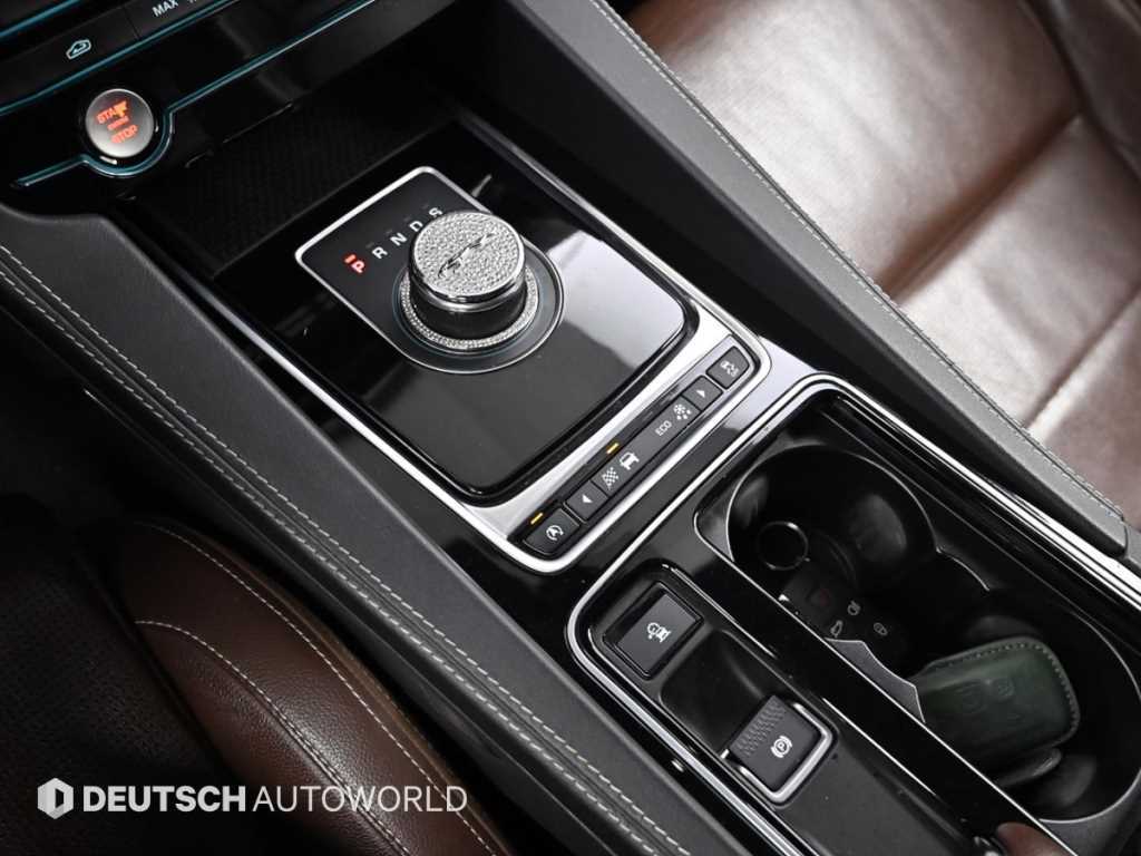 Jaguar F-PACE - Vista 9