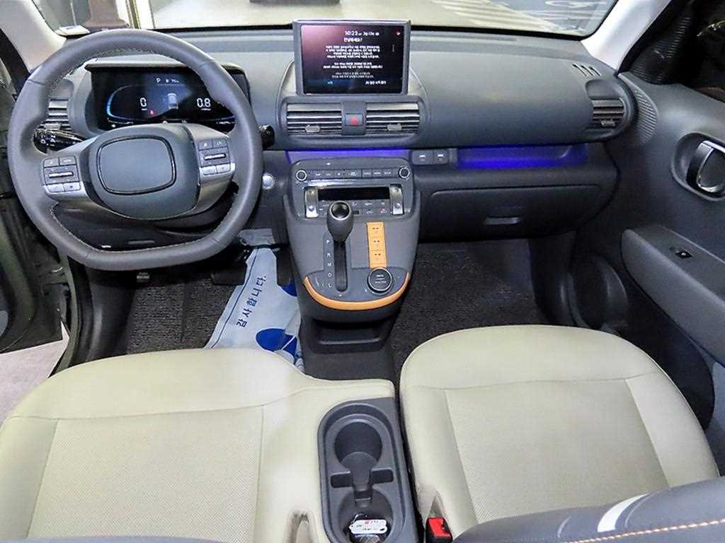 HYUNDAI Casper - Vista 11