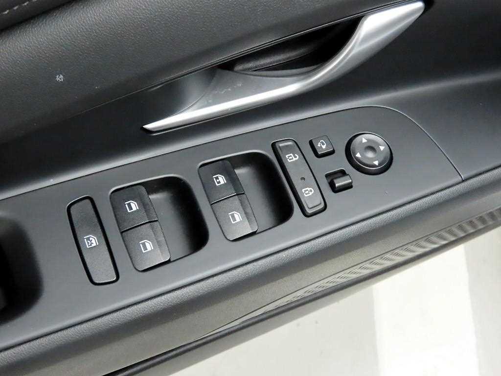 HYUNDAI Avante - Vista 11