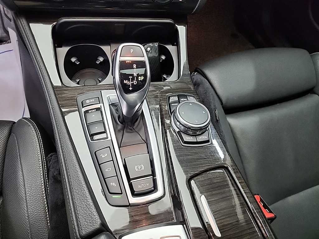 BMW 5 Series - Vista 8