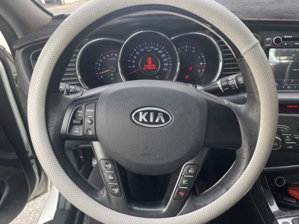 KIA K5 - Vista 6