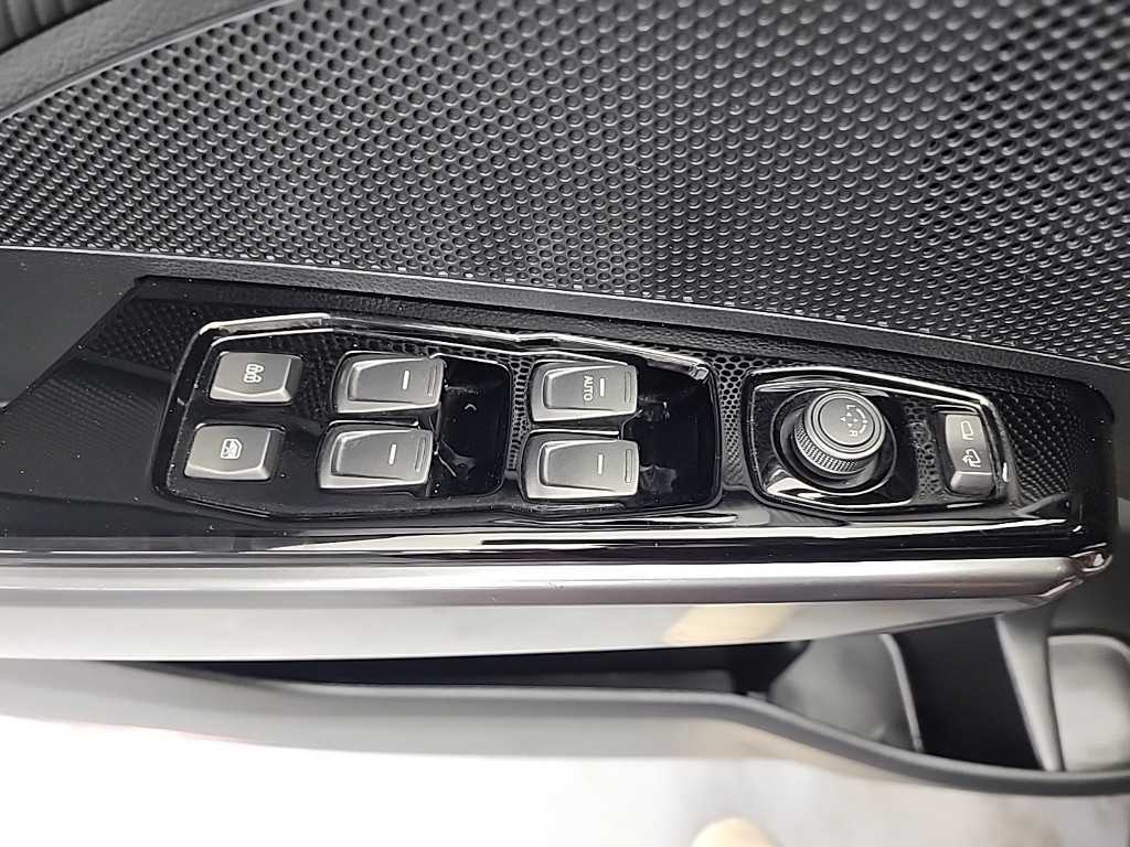 Ssangyong Tivoli 2020 Rojo - Importación desde Corea - HF Imports Iquique - Foto 15