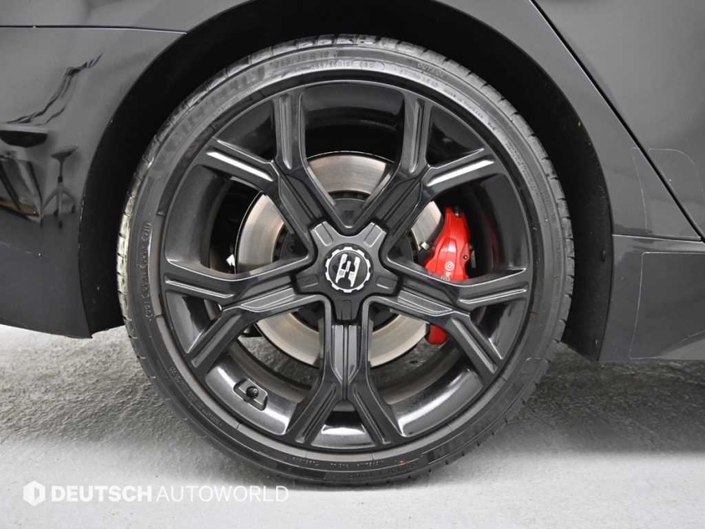 KIA Stinger - Vista 5