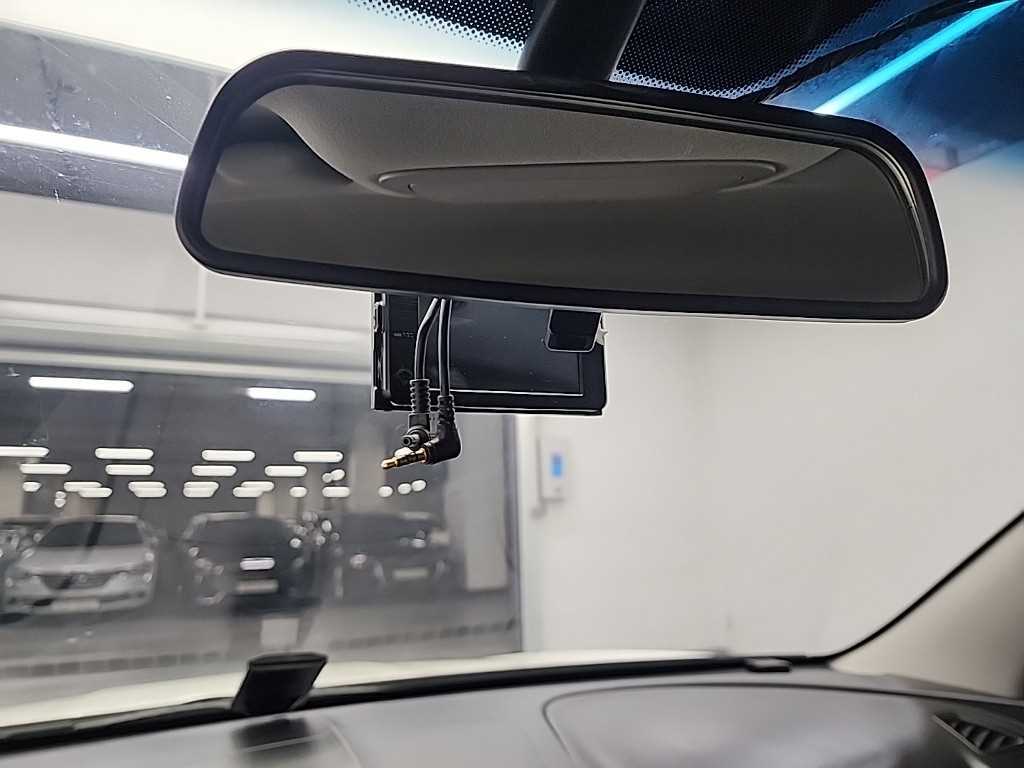 Ssangyong Tivoli 2017 Blanco - Importación desde Corea - HF Imports Iquique - Foto 17