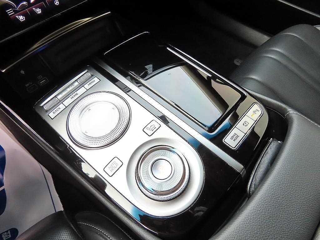 Genesis G80 - Vista 10