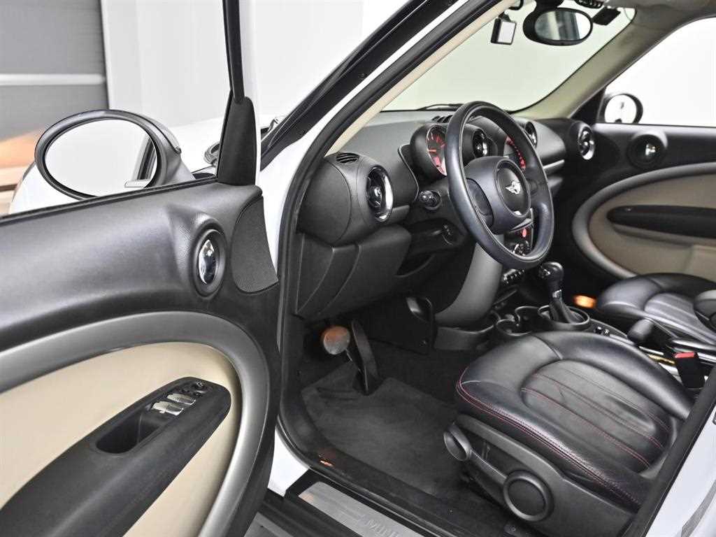 Mini Countryman - Vista 11