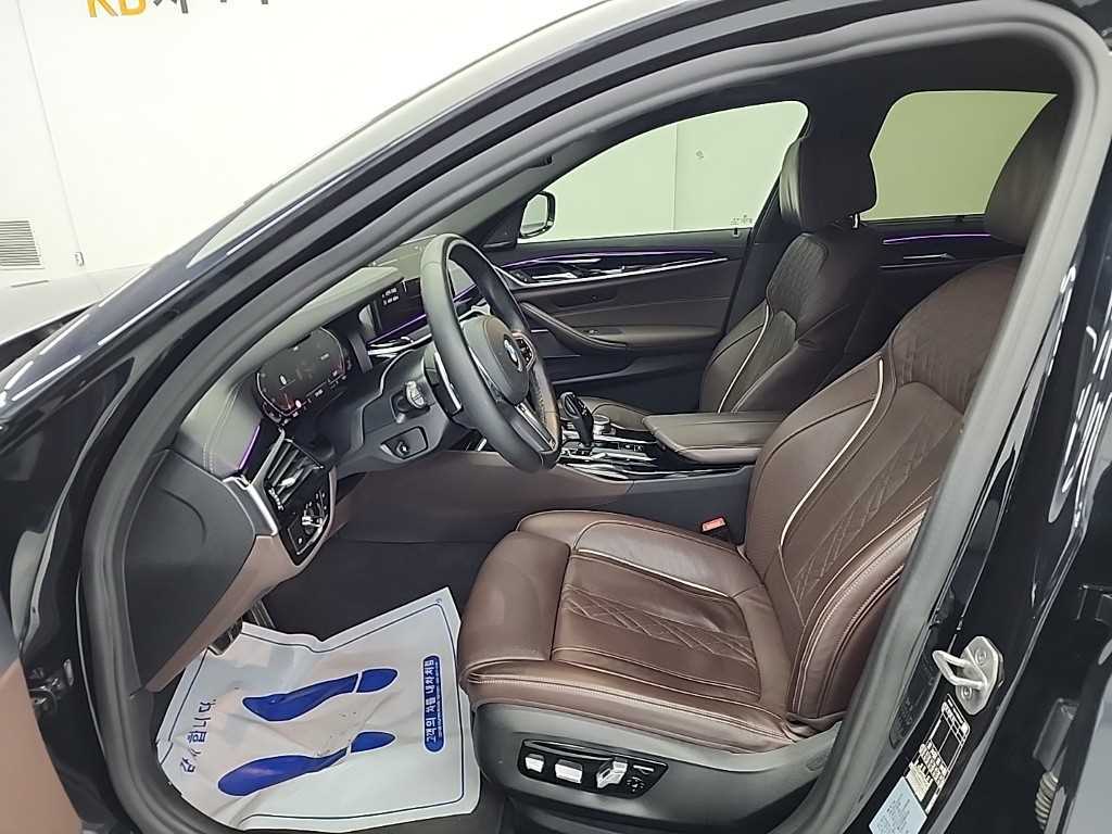 BMW 5 Series - Vista 11