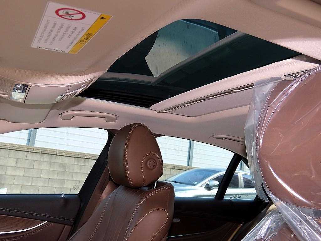 Mercedes Benz E class 2019 Negro - Importación desde Corea - HF Imports Iquique - Foto 16