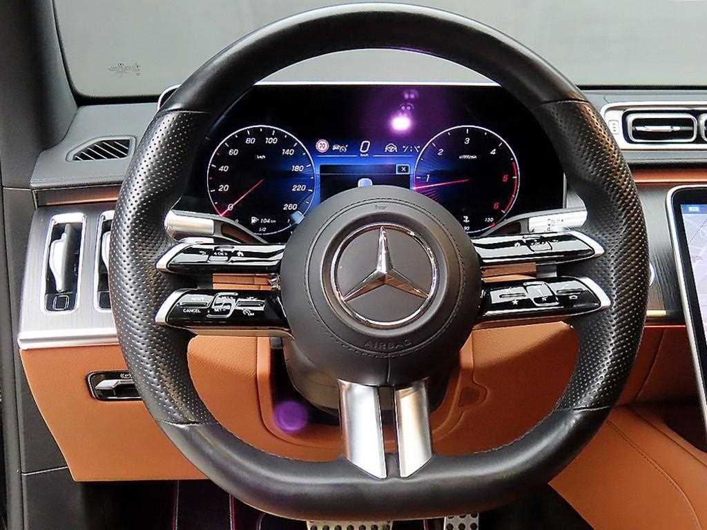 Mercedes Benz S Class - Vista 9