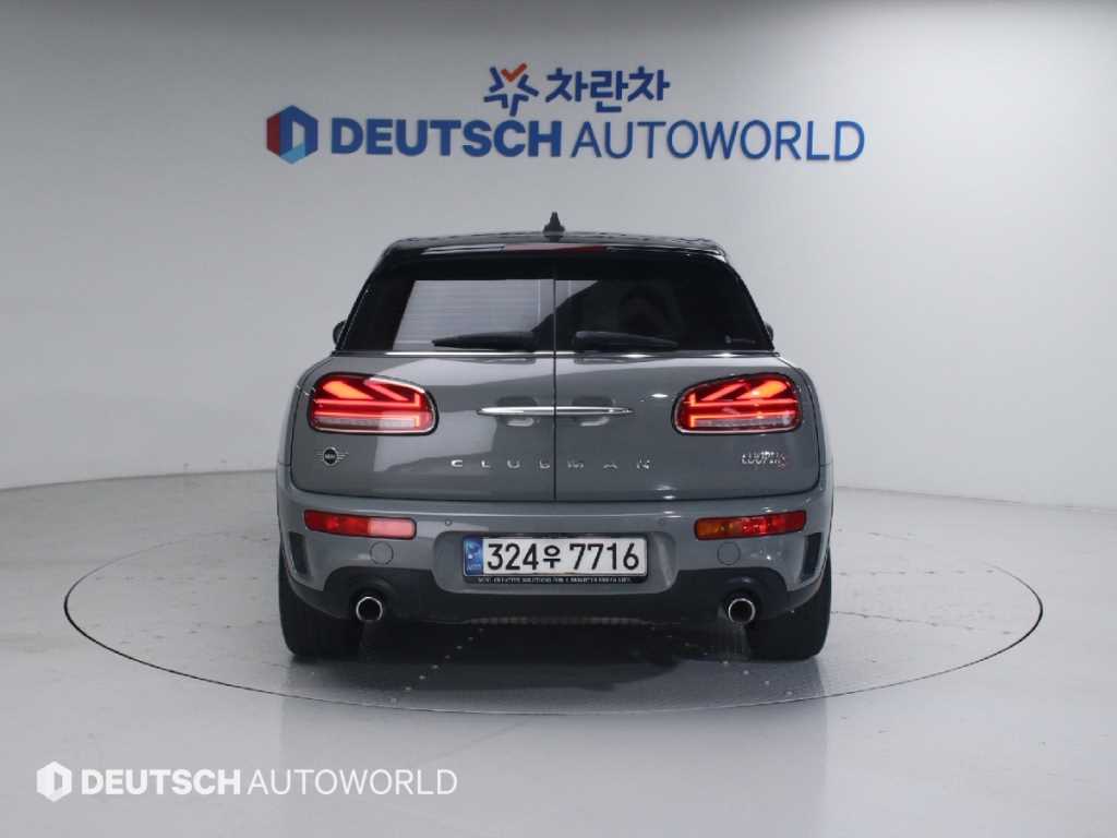 Mini Clubman - Vista 4