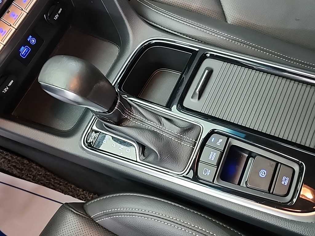 HYUNDAI Sonata - Vista 8