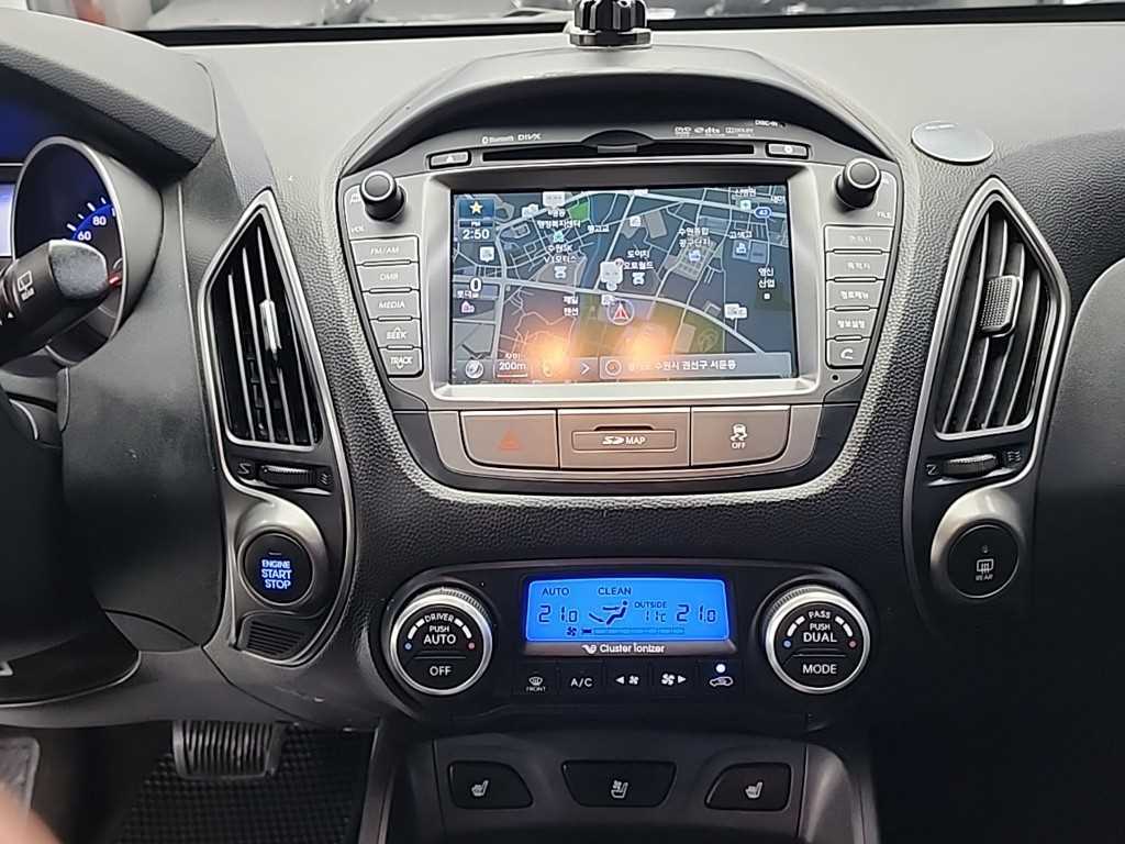 HYUNDAI Tucson - Vista 10