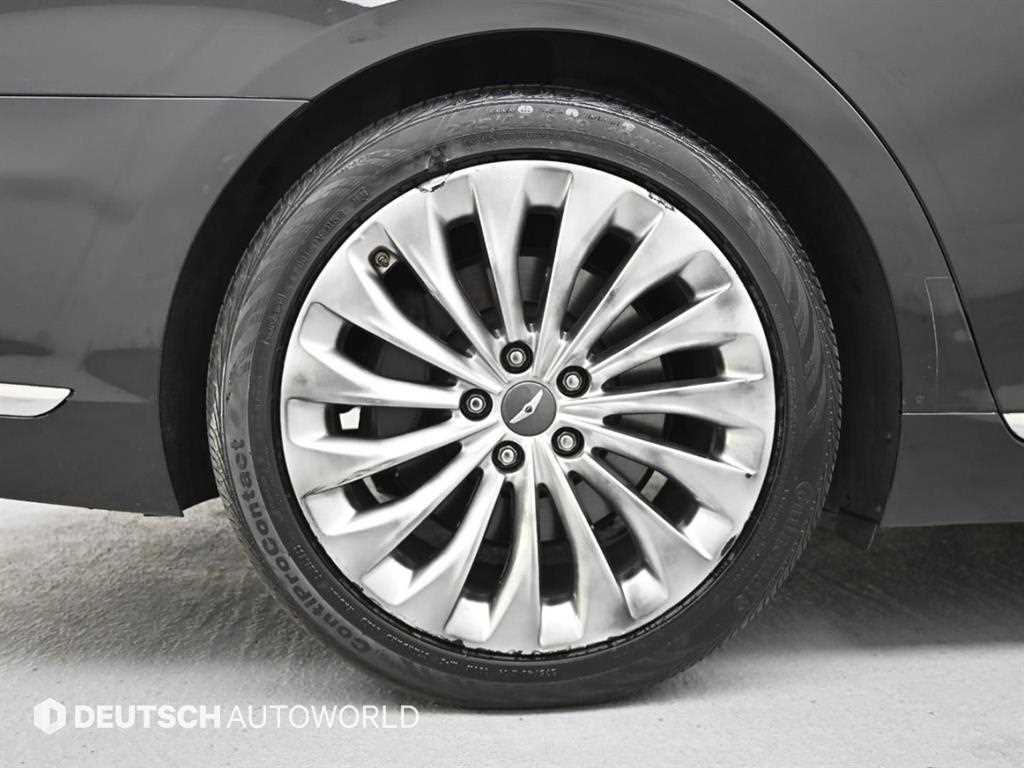 Genesis EQ900 - Vista 5