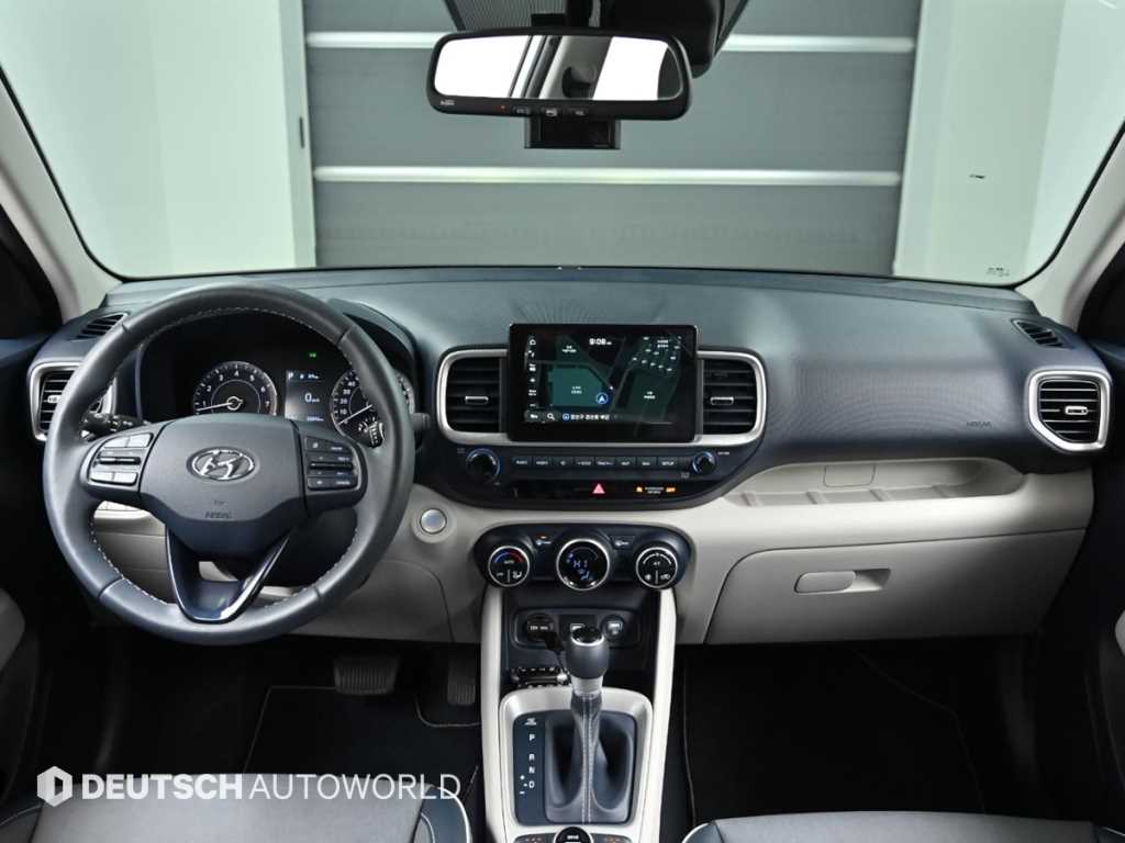 HYUNDAI Venue - Vista 7
