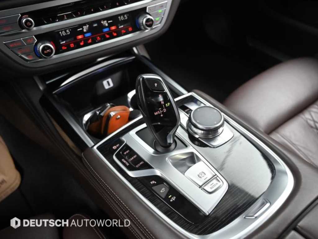 BMW 7 Series - Vista 10