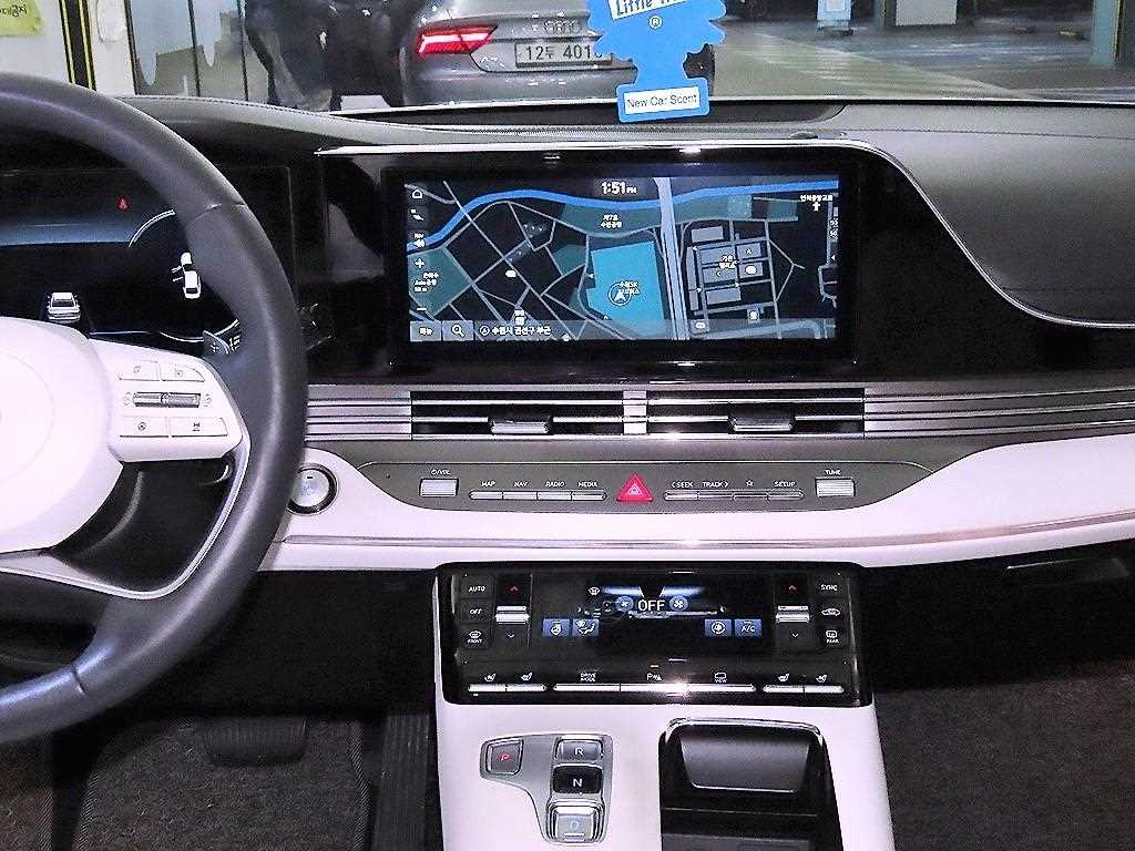 HYUNDAI Grandeur - Vista 11