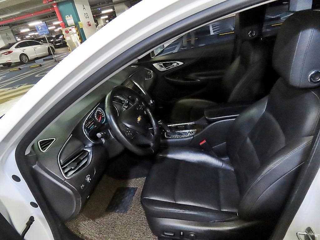 Chevrolet Malibu - Vista 6