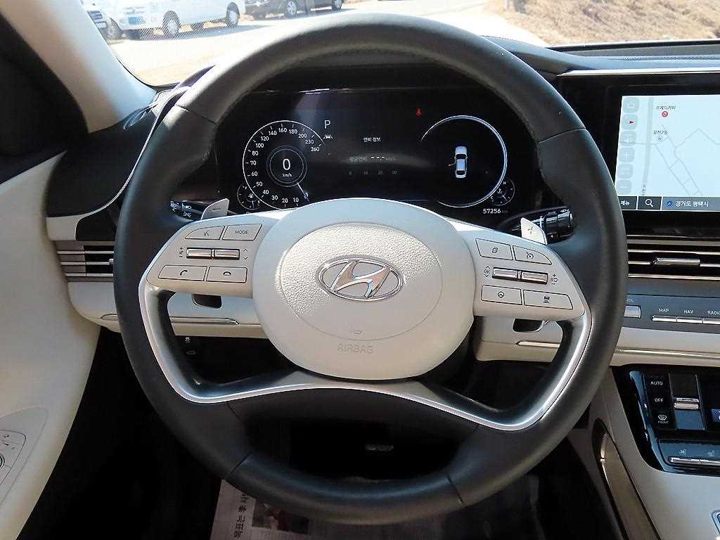 HYUNDAI Grandeur - Vista 7