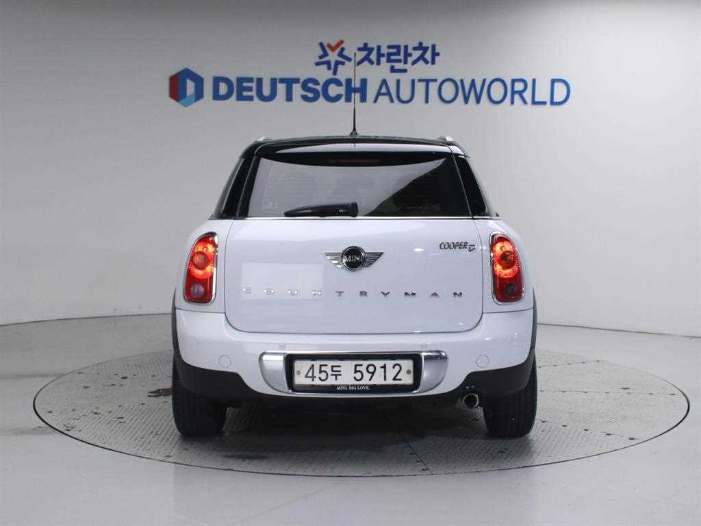 Mini Countryman - Vista 4