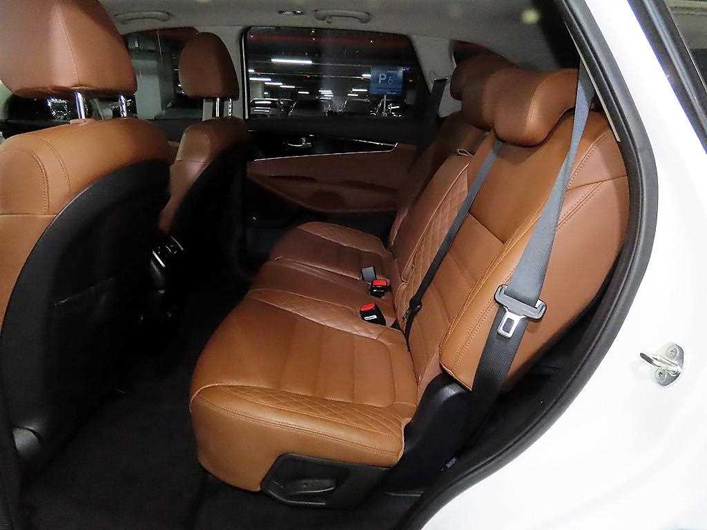 KIA Sorento - Vista 7