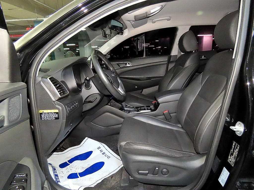 HYUNDAI Tucson - Vista 6