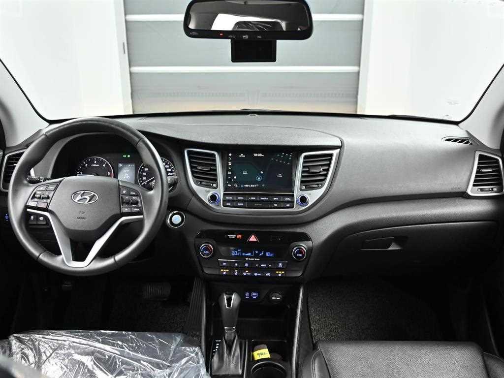 HYUNDAI Tucson - Vista 7