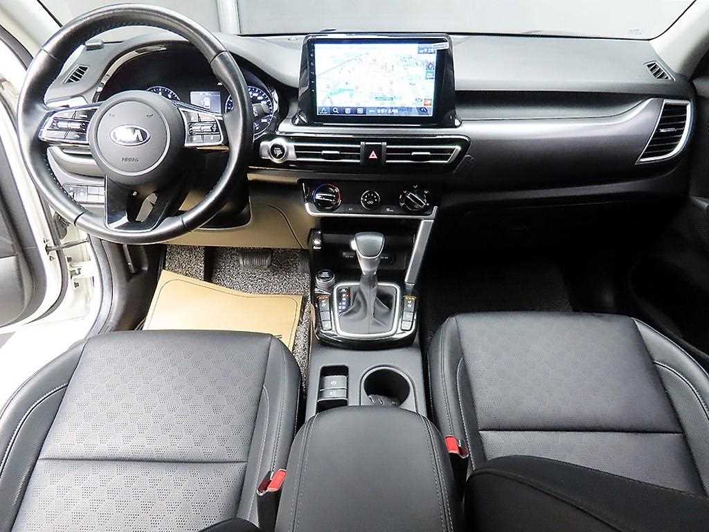 KIA Seltos - Vista 7