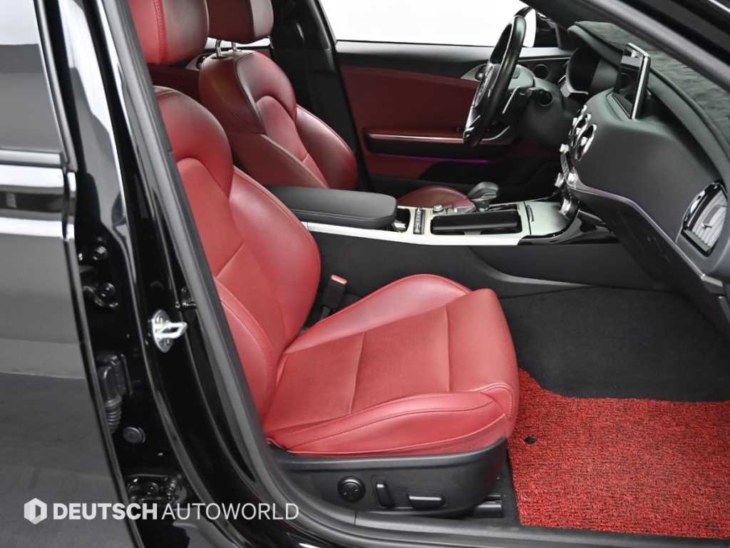 KIA Stinger - Vista 10