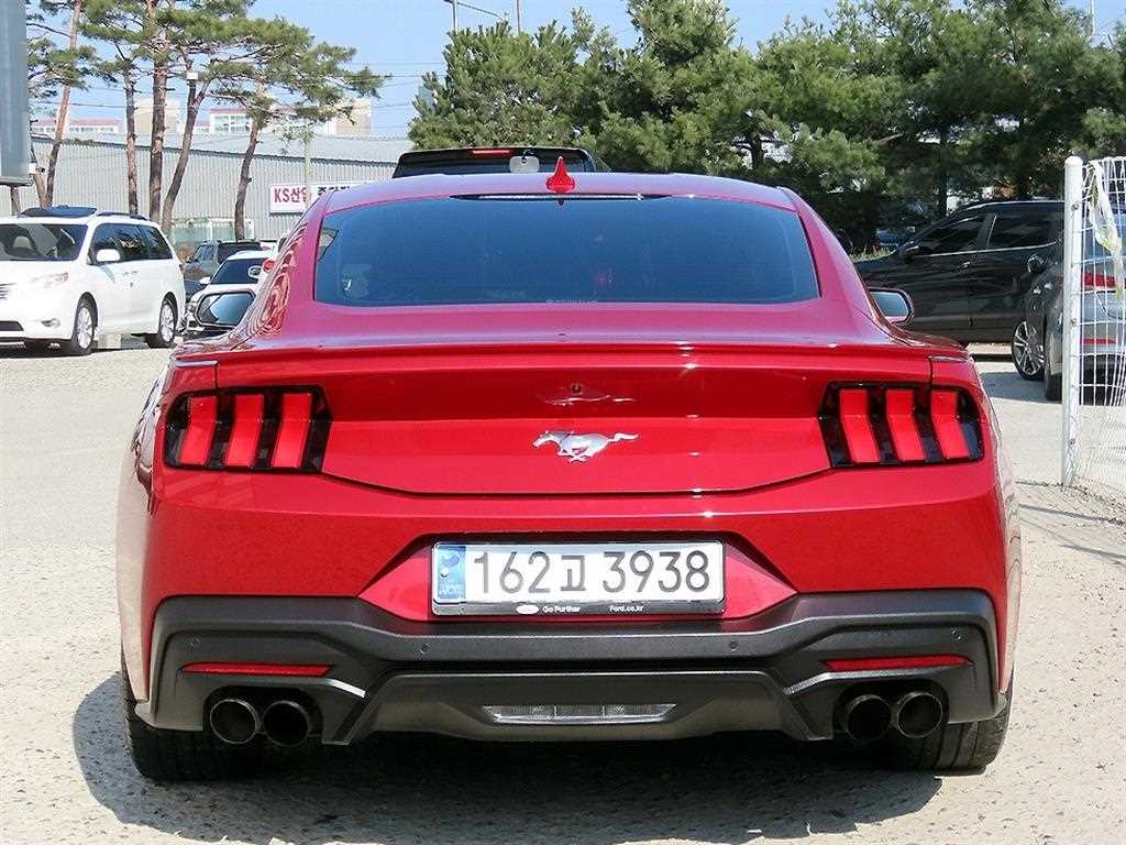 Ford Mustang - Vista 4
