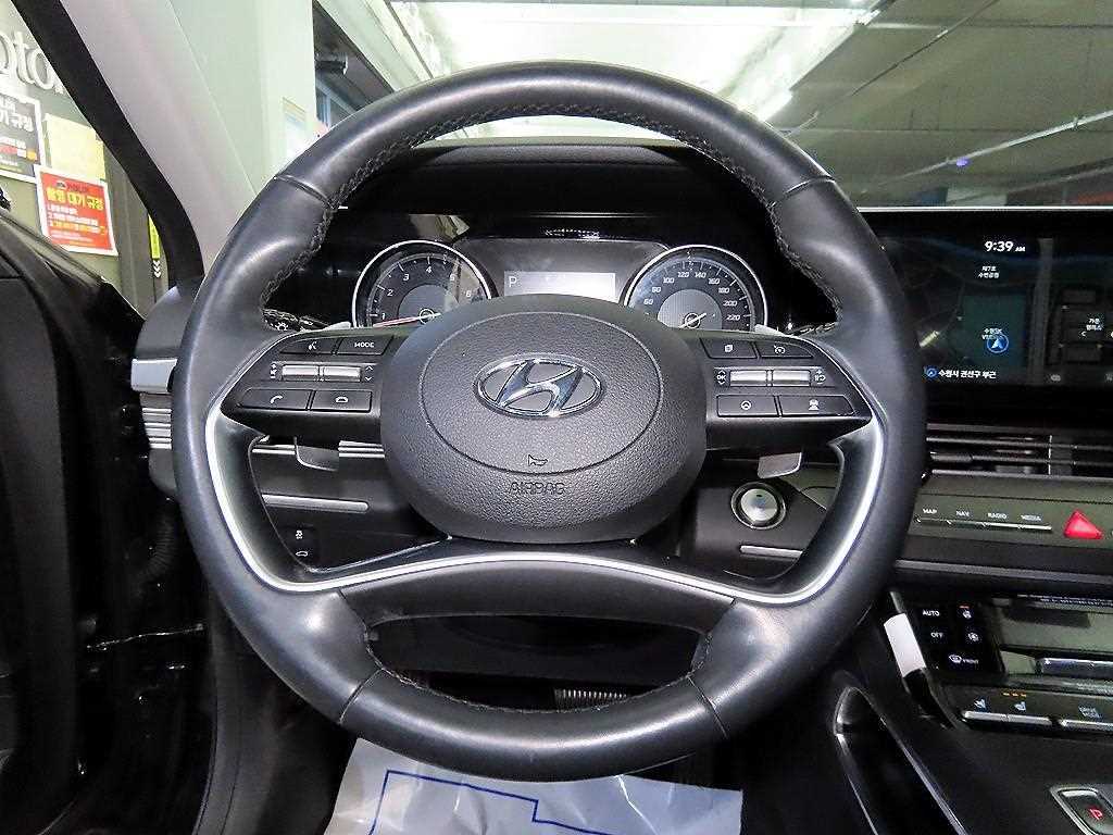 HYUNDAI Grandeur - Vista 8