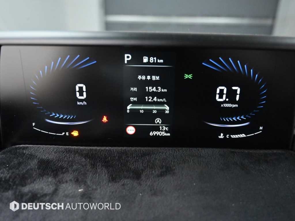 HYUNDAI Staria - Vista 8