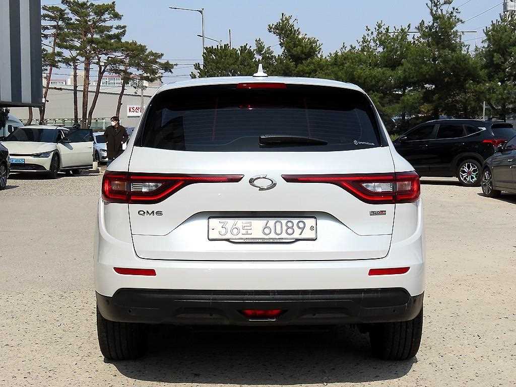 SAMSUNG QM6 - Vista 4