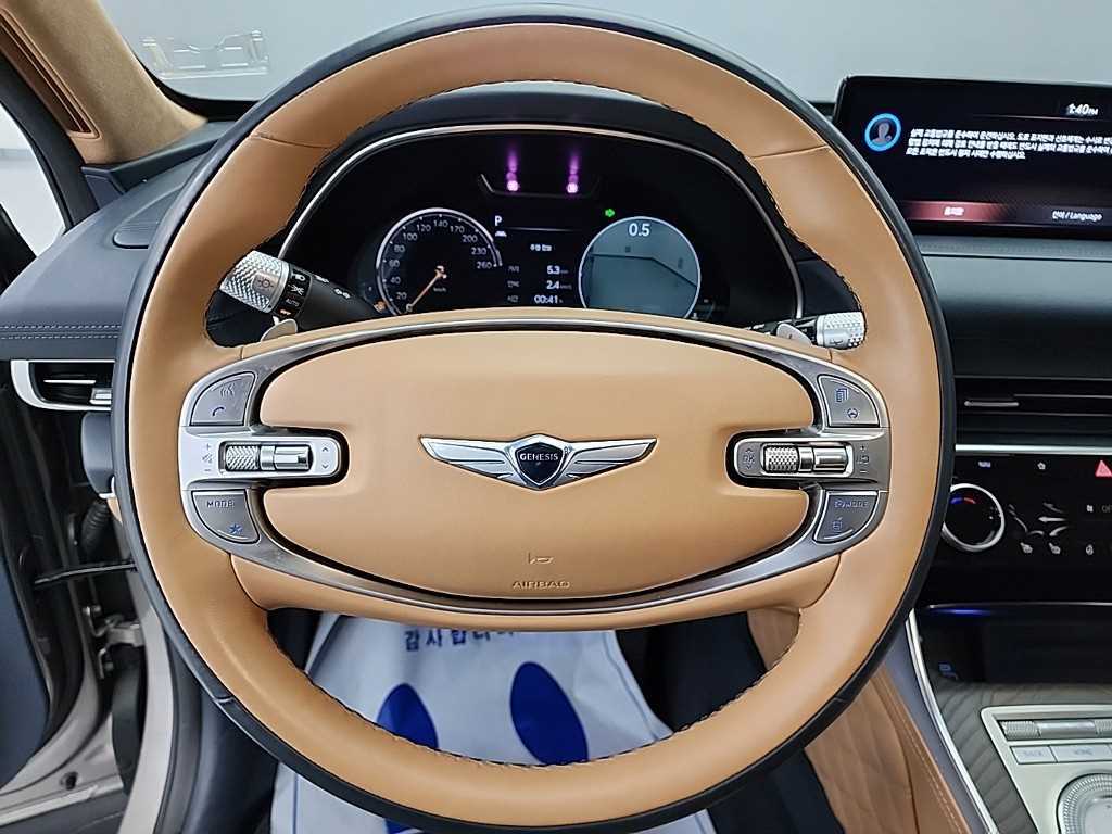 Genesis GV80 - Vista 9