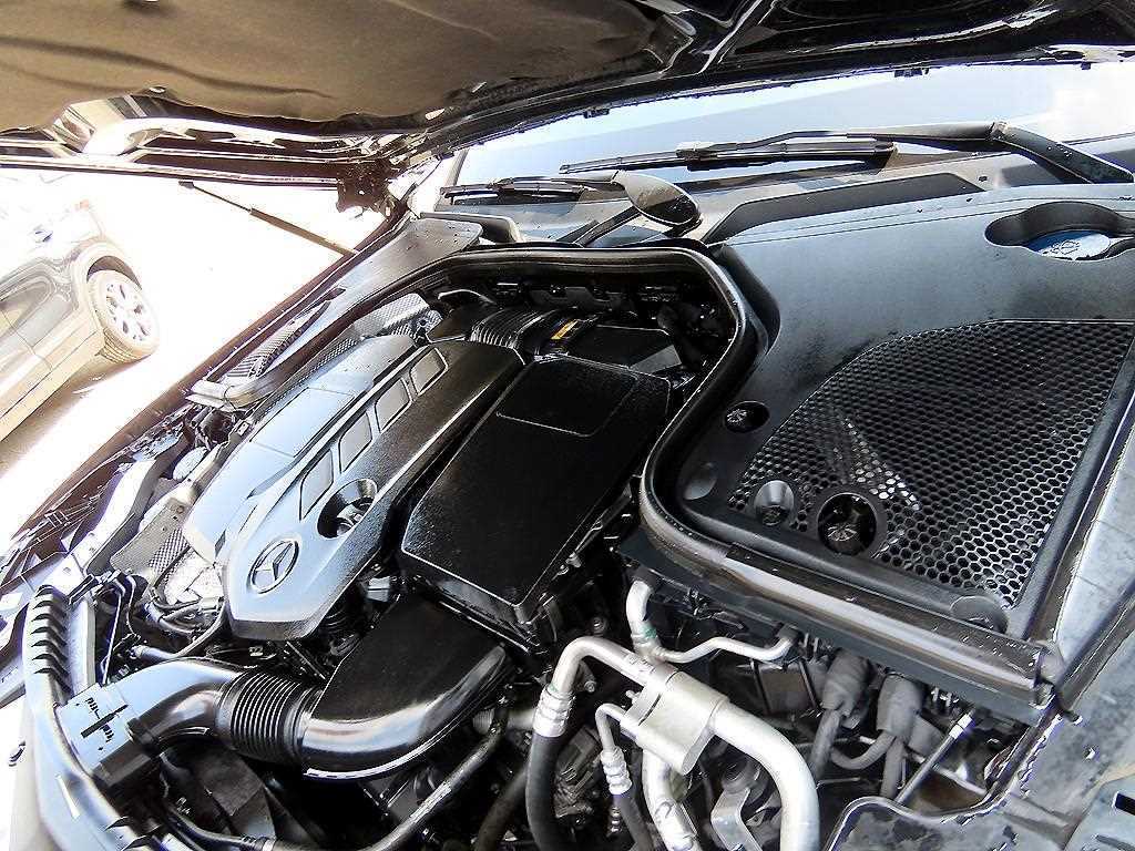 Mercedes Benz E class 2019 Negro - Importación desde Corea - HF Imports Iquique - Foto 19