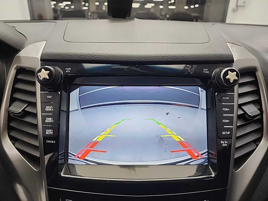 Ssangyong Tivoli 2017 Blanco - Importación desde Corea - HF Imports Iquique - Foto 14