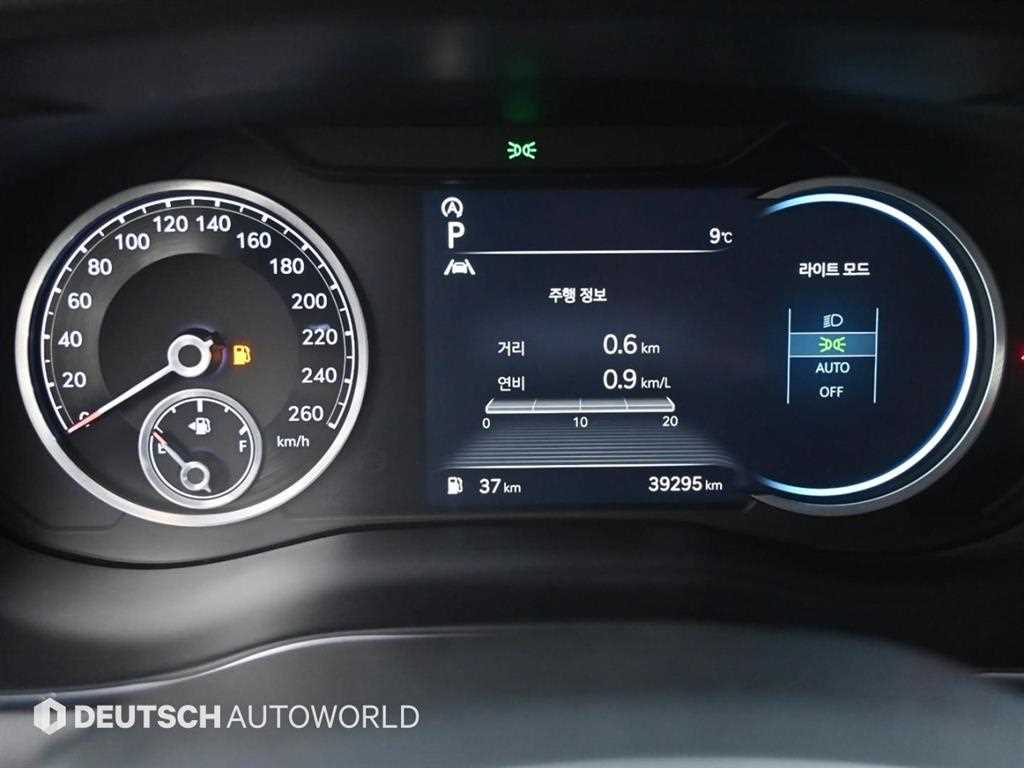 Genesis G70 - Vista 8