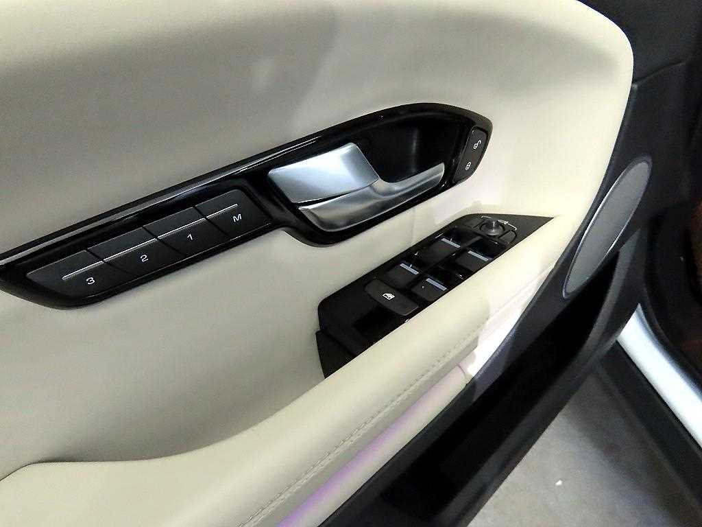 Land Rover Range Rover Bike 2017 Blanco - Importación desde Corea - HF Imports Iquique - Foto 13