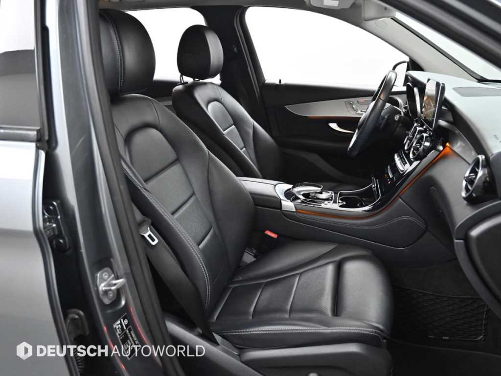 Mercedes Benz GLC Class - Vista 10