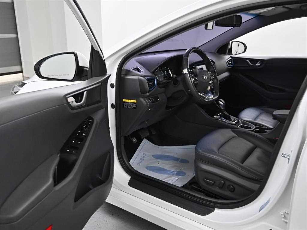 HYUNDAI Ioniq - Vista 11