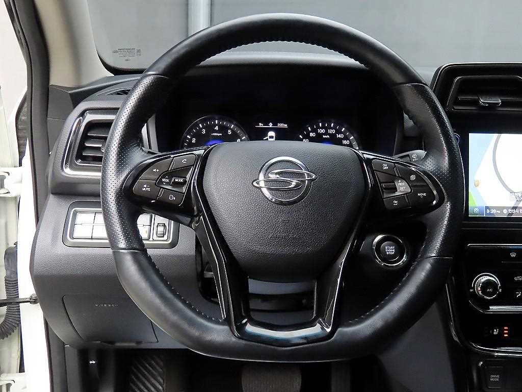 Ssangyong Tivoli - Vista 9