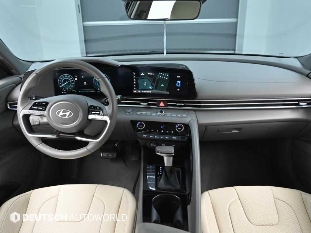 HYUNDAI Avante - Vista 7