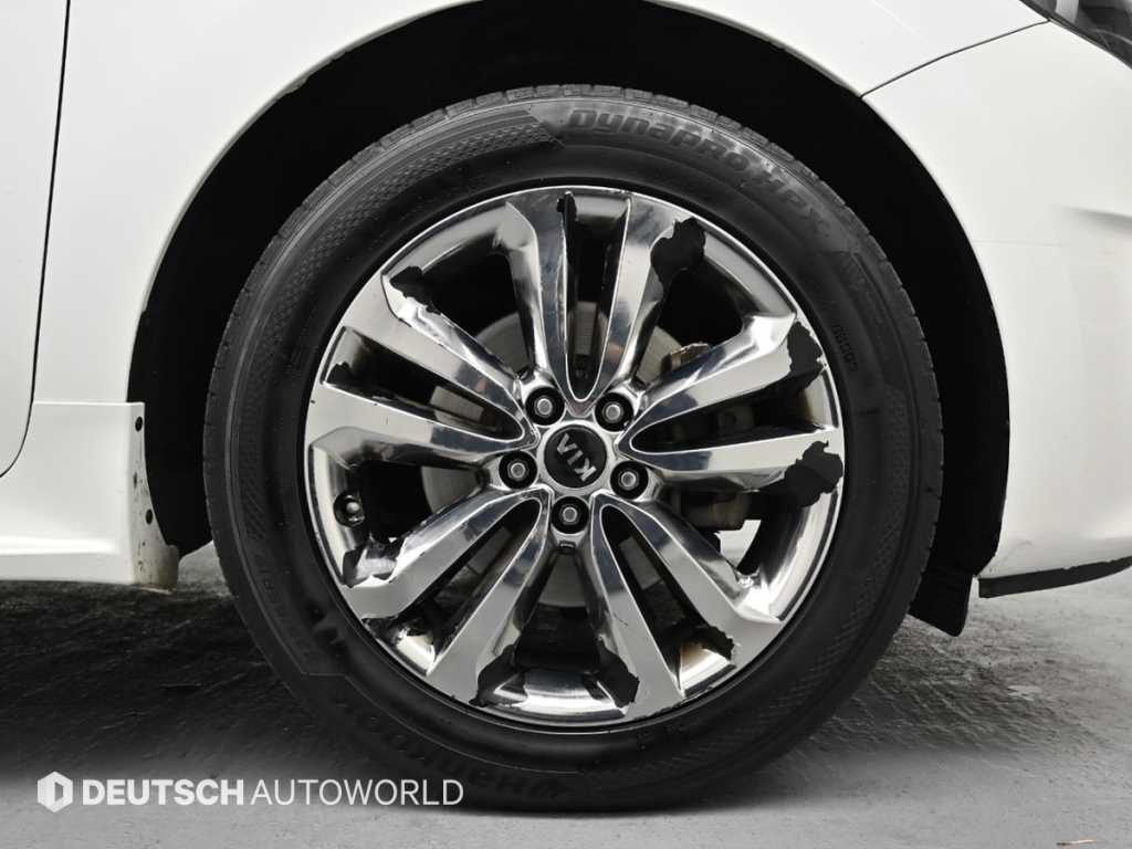 KIA Carnival - Vista 5