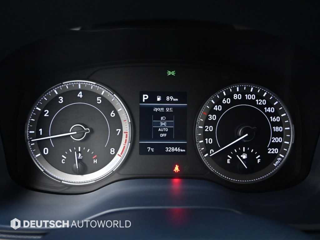 HYUNDAI Venue - Vista 8