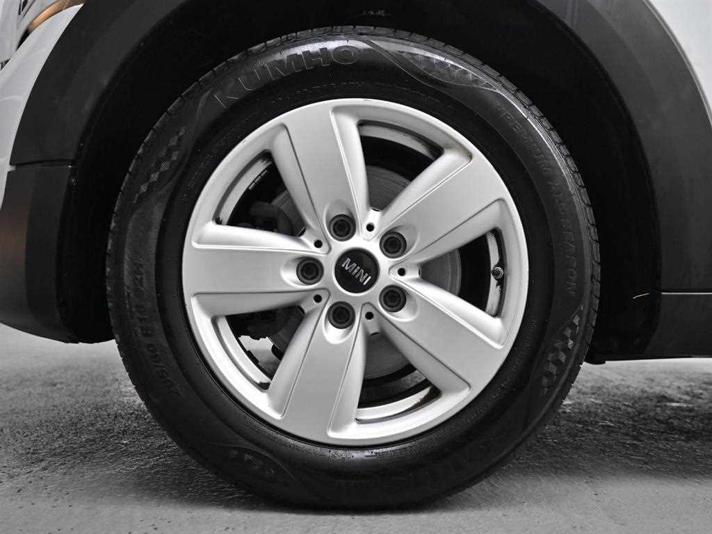 Mini Countryman - Vista 5